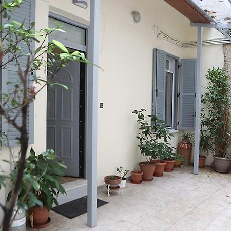 Όμορφο Διαμέρισμα Σε Διατηρητέο Κτίσμα Στην Αθήνα Exterior foto